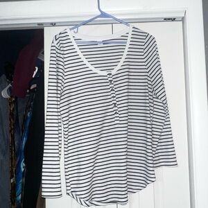 Old Navy striped top